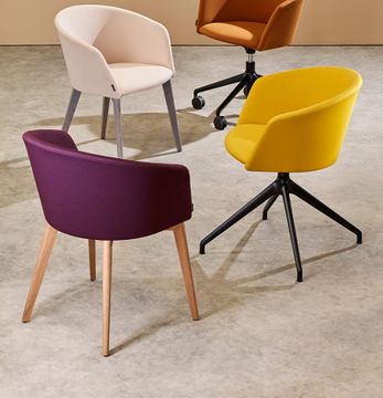Moon Patas De Madera Armchair by Capdell - view 2