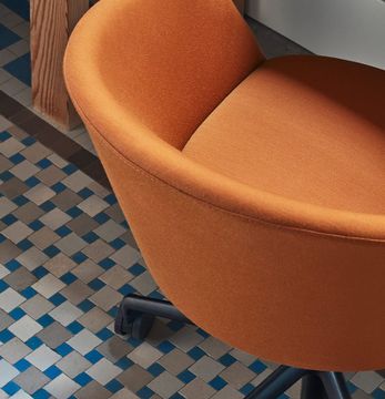 Moon Con Ruedas Armchair by Capdell - view 3