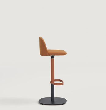 Nara Pistón Elevable Stool by Capdell - view 8