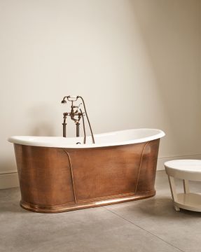 Camelot Rame Antico Bathtub by Devon&Devon - view 2