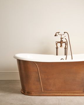 Camelot Rame Antico Bathtub by Devon&Devon - view 3