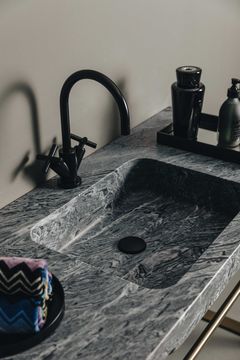 Vanuatu washbasin by Maami Home - view 4