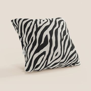 Stripe cushions geometrici in fabric Idrorepellente available in various colours by Divani Store - view 3
