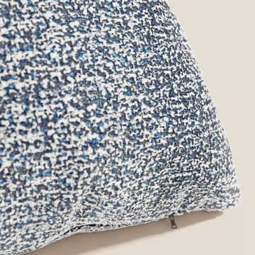 Magnolia cushion available in various colours made in pregiato bouclé mélange soft and strutturato T29. by Divani Store - view 8