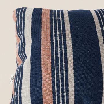 Line-style cushions a fantasia rigata in fabric water-repellent available in 2 colorazioni by Divani Store - view 2