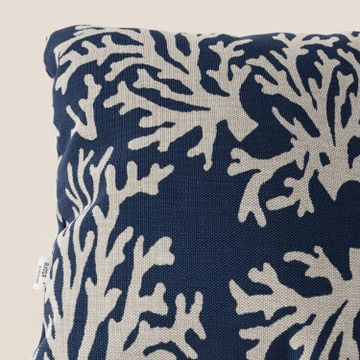 Nautilus collezione di cushions in varie fantasie stile marino in fabric water-repellent by Divani Store - view 2