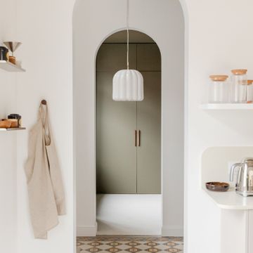 The large Charlotte Lamp - Cream White by COSIN Paris - view 8