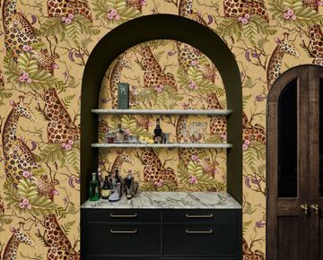 Royal Giraffe by Cole & Son - view 7