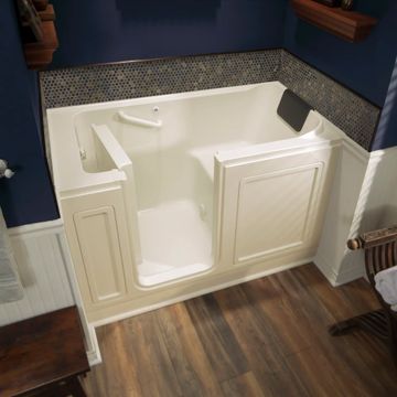 Acrylic Luxury Series 32 x 60 -Inch Walk-in Tub With Soaker System - Left-Hand Drain by American Standard - view 7