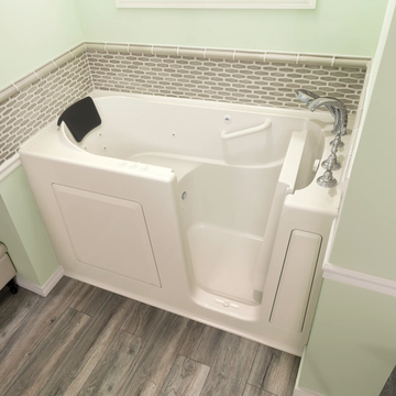 Gelcoat Premium Series 30 x 60 -Inch Walk-in Tub With Combination Air Spa and Whirlpool Systems - Right-Hand Drain With Faucet by American Standard - view 8