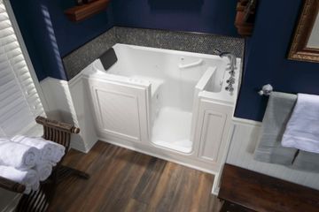 Acrylic Luxury Series 32 x 60 -Inch Walk-in Tub With Combination Air Spa and Whirlpool Systems - Right-Hand Drain With Faucet by American Standard - view 9