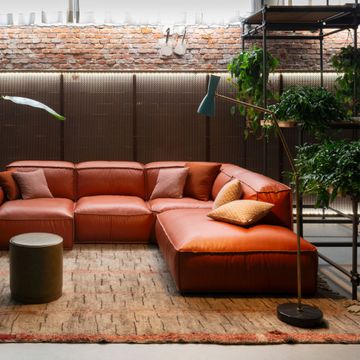 Wormhole - floor lamp with double jointed arm by Il Bronzetto - view 5