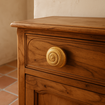 Oceano Trochus - seashell brass knob by Il Bronzetto - view 2