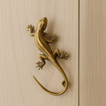 Fauna Petra – lizard brass knob by Il Bronzetto - view 2