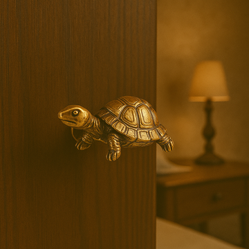 Fauna Eternis - turtle brass knob by Il Bronzetto - view 4