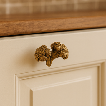 Orto Contadino – broccoli brass knob by Il Bronzetto - view 2