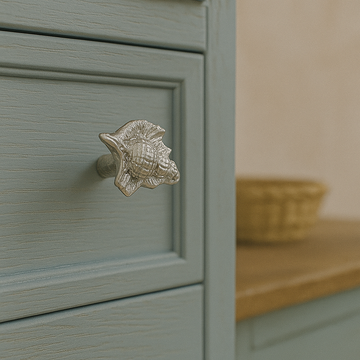 Oceano Nodular Murex - seashell brass knob by Il Bronzetto - view 2