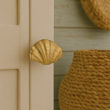 Oceano Scallop - seashell brass knob by Il Bronzetto - view 2