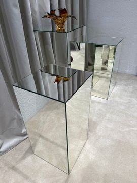 Mirror Pedestal by Jover+Valls - view 4