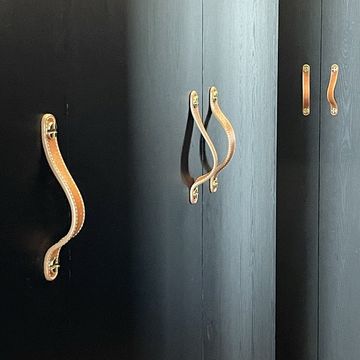 Artisanal Classic Leather Pull Handle XL by Jover+Valls - view 5