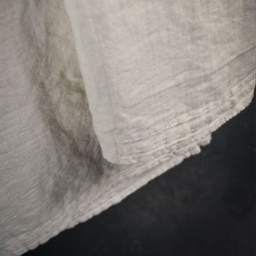Shooting linen bath towel by LA FABBRICA DEL LINO - view 4
