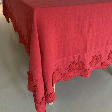 Tablecloth with Petal embroidery * LAST PIECE by LA FABBRICA DEL LINO - view 3