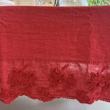 Tablecloth with Petal embroidery * LAST PIECE by LA FABBRICA DEL LINO - view 4