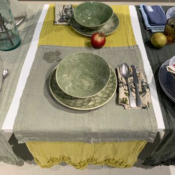 Pack of 4 napkins and/or placemats with petal embroidery *while supplies last by LA FABBRICA DEL LINO - view 2