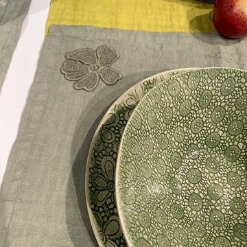 Pack of 4 napkins and/or placemats with petal embroidery *while supplies last by LA FABBRICA DEL LINO - view 5