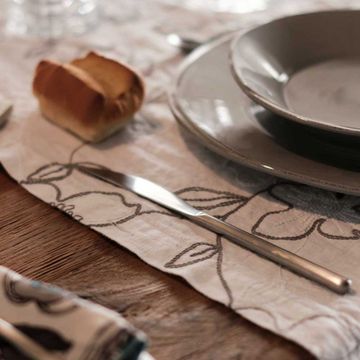 Pair of placemats with Narcissus embroidery by LA FABBRICA DEL LINO - view 4