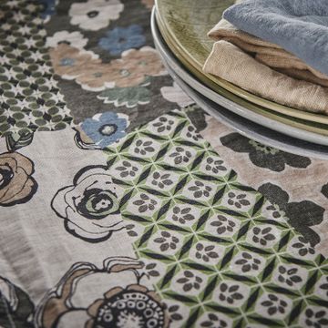 Linen runner with Patchwork print by LA FABBRICA DEL LINO - view 6