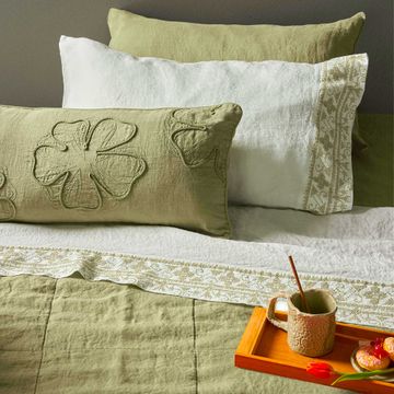 Sheet and pillowcase set with cross stitch embroidery by LA FABBRICA DEL LINO - view 2
