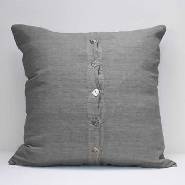 Maxi linen pillowcase with central buttons by LA FABBRICA DEL LINO - view 4