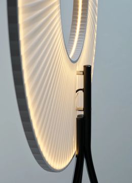 Iris Floor Tripod 60 by DCWéditions - view 3