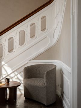 Tearoom Lounge Chair by Audo Copenhagen - view 4