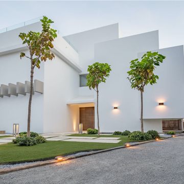 Q-Bri Outdoor by Authentage Lighting - view 2