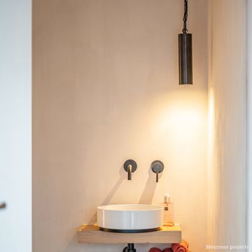 Tubelum on tube base suspension by Authentage Lighting - view 3