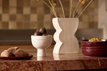 Piped Vessel Mini White Gloss by Jardan - view 3
