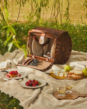 Dressed en plein air by Alessi - view 2