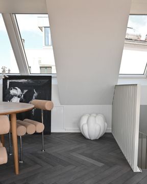 Bloom Vase, Big - Bone White by 101 copenhagen - view 4