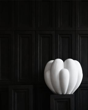 Bloom Vase, Big - Bone White by 101 copenhagen - view 7