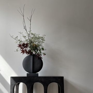 Guggenheim Vase, Mini - Coffee by 101 copenhagen - view 5