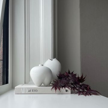Sumo Vase, Slim Petit - Bone White by 101 copenhagen - view 6