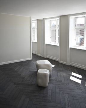 Ishi Coffee Table, Medio - High Glaze Birch by 101 copenhagen - view 5