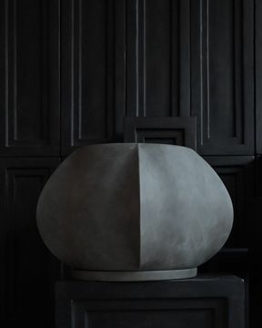 Arket Plant Pot, Big - Dark Grey by 101 copenhagen - view 6