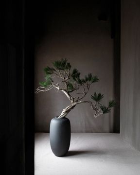 Sunao Vase Slim, Big - Black by 101 copenhagen - view 2