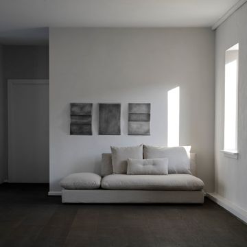 Sculpt Art, Triangle,  Mini - Dark Grey by 101 copenhagen - view 7