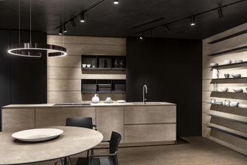 Stone Gold Travertine by Florim - view 7