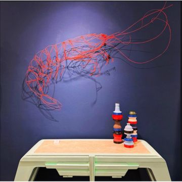 RED SHRIMP sculpture by ICI ET LÀ - view 4