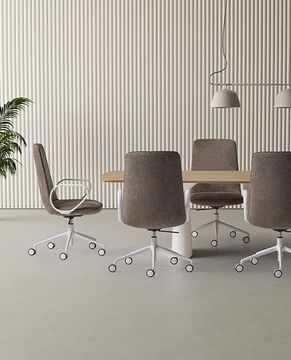 Kori Chair with medium back (5 spoke aluminum swivel base on casters + gas lift) by INCLASS - view 4